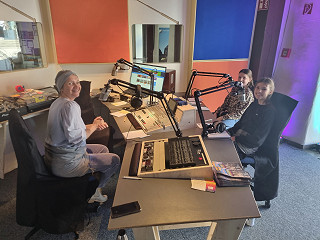 Svea & Leni im Radio